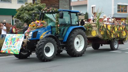 "Großer Festumzug"_Erntedankfest Seeboden(A) 2013 - Teil 1
